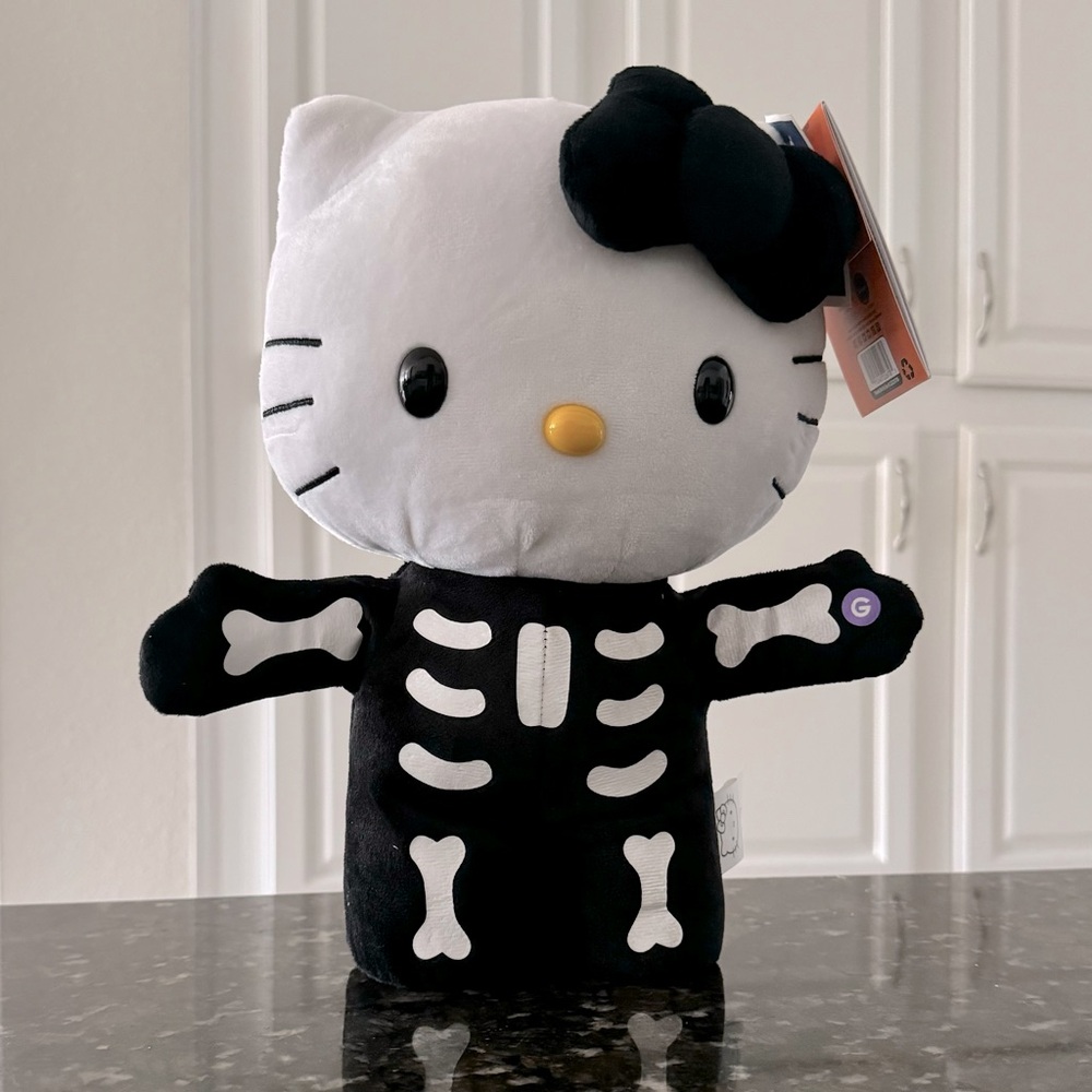 HELLO KITTY SKELETON SIDE STEPPER ANIMATED PLUSH 13" HALLOWEEN NEW